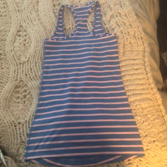 Lululemon racer back tank sz 2 - Picture 2 of 4
